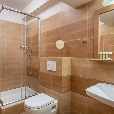 Wellness Ondrasuv Dvur 酒店 4*