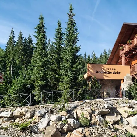 Hotel Wellness Ondrasuv Dvur