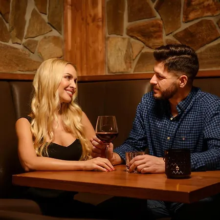 酒店 Wellness Ondrasuv Dvur 比拉